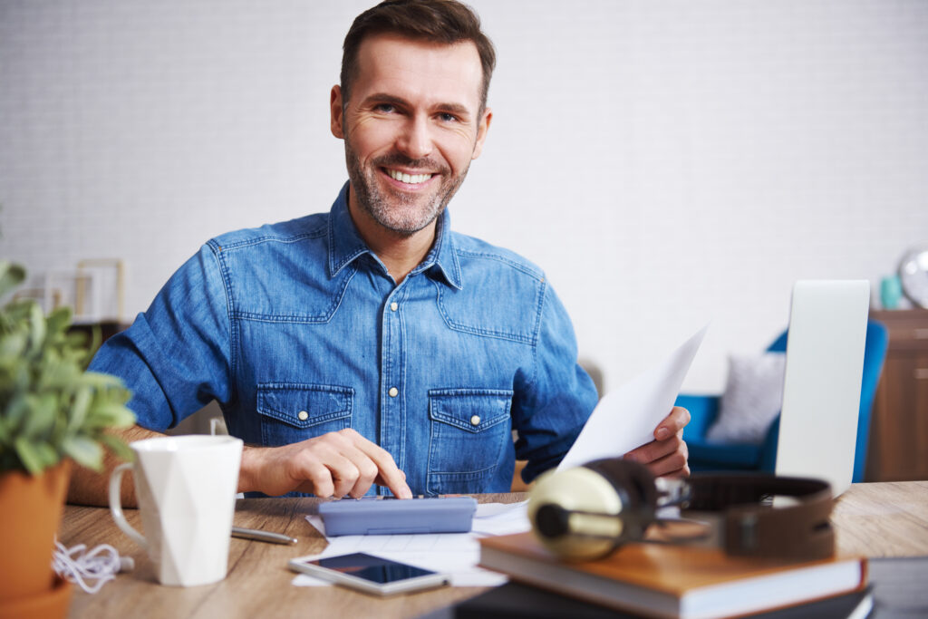 Découvrez comment financer sa formation en tant que salarié grâce aux conseils d'Eddwin